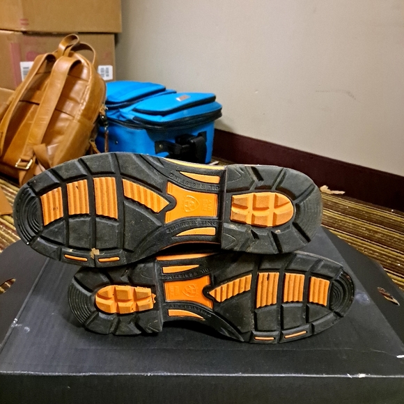 Ariat work boots - Picture 5 of 7
